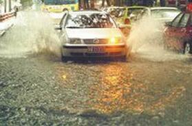 汽車涉水安全指南 關鍵注意事項與技巧